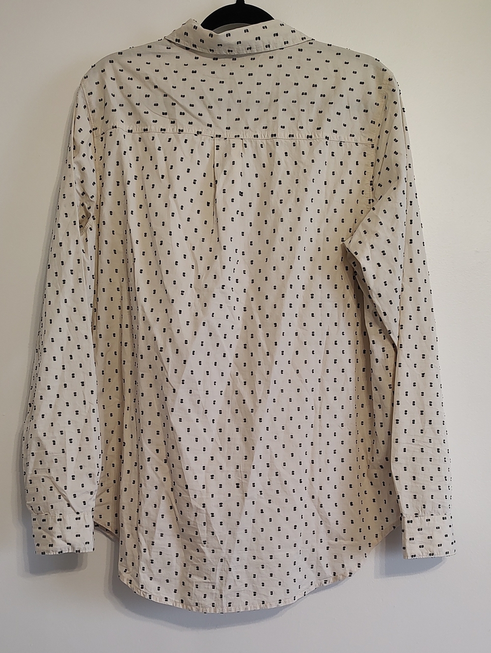Old Navy Cream Button-Up Shirt with Black Dot Print 100% Cotton - Picture 3 of 5